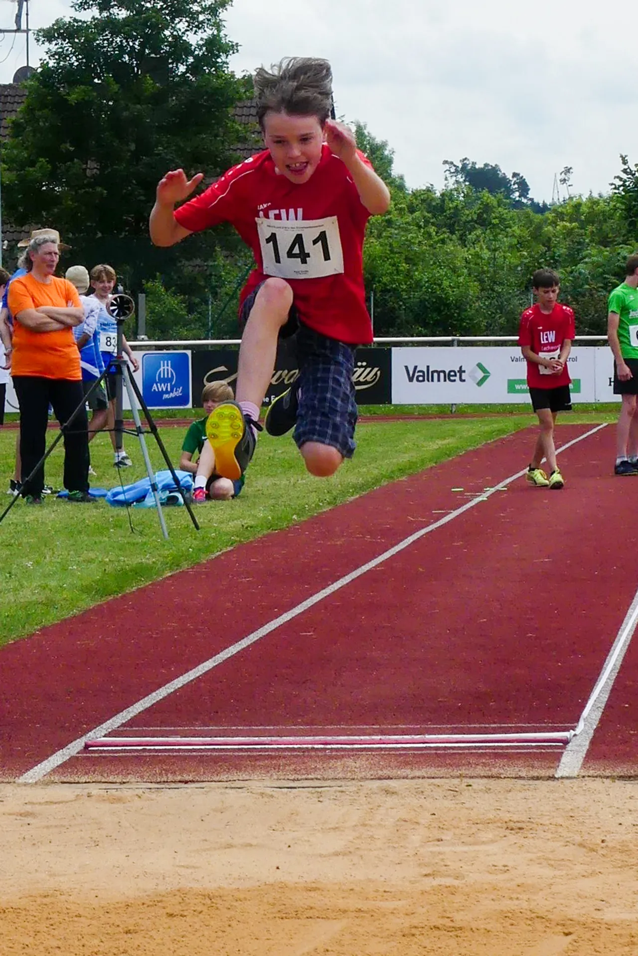 Weitsprung im Wahlfach Leichtathletik/Sportabzeichen